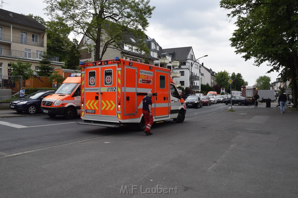 Einsatz BF Koeln Koeln Brueck Bruecker Mauspfad P60.JPG - Miklos Laubert